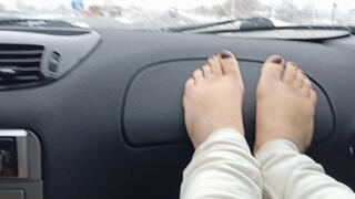 Foot fetish on a snowy day