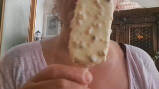 ICE CREAM DEEP THROAT
