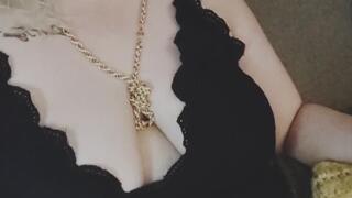 BBW chilling, chatting and have a late dinner