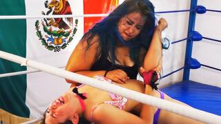 FANTASY VS ELEKTRA BELLYPUNCHING