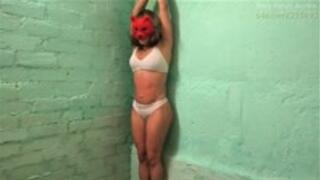 Aurora belly punch 26 - Suspended