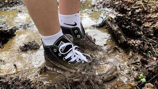 MUDDY CONVERSE ALL STAR, Converse in Mud, Wet and Muddy Converse, Converse Ruined in Forest