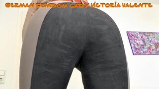 Pamper my beautiful riding pants ass and masturbate at the same time