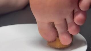 Bikini Food Crush ASMR