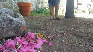 Very dirty feet full of dirt (6)