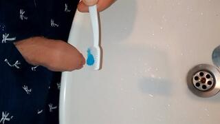 Brushing dick