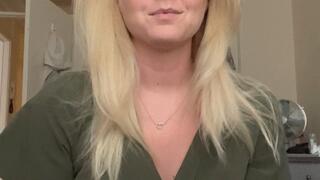 Having so much fun with sneeze powder