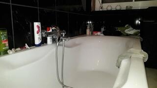 Pee in slow motion -