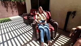 INEED2PEE Harlow West has 2 unplanned accidents in tight jeans