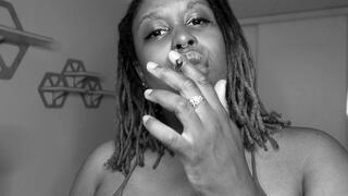 NoirBunni Smoke Addict