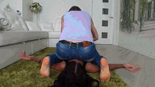 Jeans facesitting Mc
