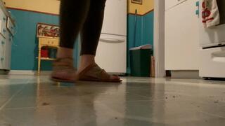 15 minutes of close-up feet and sandals