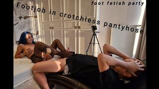 Aya Goldie and boyfriend Faith - Footjob in crotchless pantyhose in hotel
