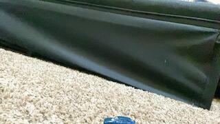 Tiny Car in Giantess Home 1080