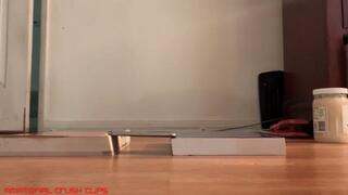 198 lbs - 98 kg heavy latina girl crush fetish working iphone 6 barefoot and platform pleaser pink sandals