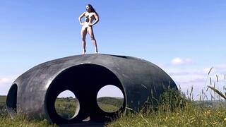 14 minute naked posing compilation film with commentary