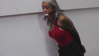 MVI 9780-Luna-720 Luna lost and confused