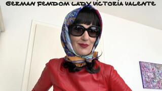 Big sunglasses show - headscarf step-aunt makes you cum