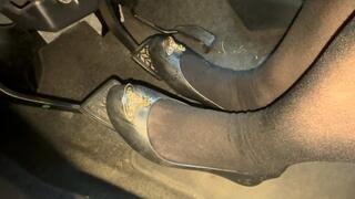 Pedal pumping in Melissa Ballet Pumps and black tights