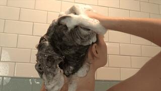 Sudsy Hair Washing Fun With Tyler Lynn (HD 1080p MP4)