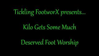 Kilo Gets Some Much Deserved Foot Worship