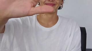 LIVE - Body inflation with balloons and nightgown