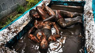 FIRE VS AXEL MUD WRESTLING