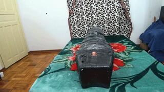 PUTTING A SLAVE IN A SMOTHERBOX AND RELEASING ALL THE ROTTEN GASES IN THE IMBECIAL'S FACE PART 1 BY SARA ROSA AND DANIEL SANTIAGO CAM BY ALINE FULL HD