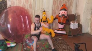 Jason ride and pop splash beachball