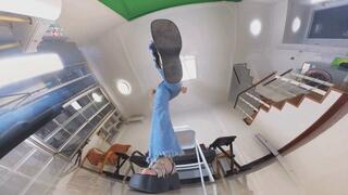 6K YIDE platform sandals and smelly feet crushed 360VR