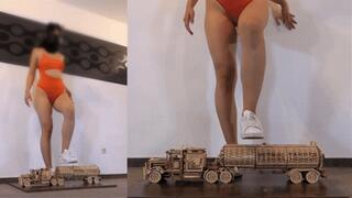 Melina Wooden Truck Crush