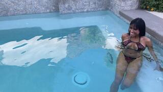 Ember Snow- WETTER THAN EVER Pool Fuck w Milana Ricci