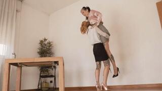 L'ufficio nelle mani di una segretaria stronza - Office in the hands of a bitchy secretary (MOBILE VERSION WMV)