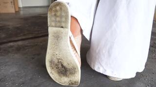 Worship my DISGUSTING flip flops!