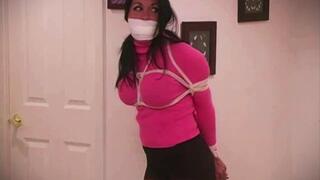 GRM 19 05 Gina's hopping escape attempt