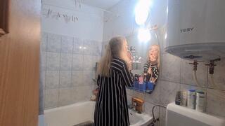 make up teeth washing kick fetish