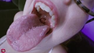 Upclose Voring With Giantess Softest Zee - 4K