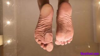 Solana Soles on Glass - Giantess - HD MP4