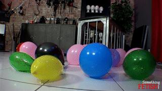 Balloon Popping Fun - Lillith and Morgana - WMV