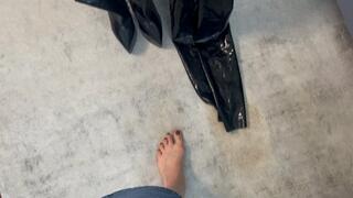 I'm wearing latex catsuit