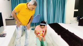 Step-dad-daughter Pee in Jeans