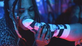 Goddess Rotten Venus Gags Slave With Her Feet