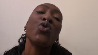 RICH KISSES | Morgan