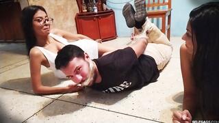 Hogtying Him Before We Go Out (wmv)