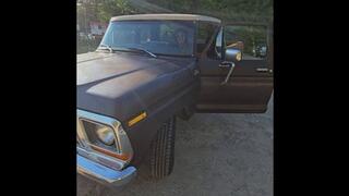 Sexy and spicy Tulip cranking by the lake in the old Ford truck (Part One)