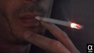 Smoking EVE 120s IYF dark closeup 140924