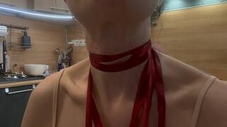 Emma shows her neck, drinks lemonade, eats and moves it smoothly, tying it with ribbon at times - part 3