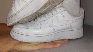 Full weight hand trample sneakers nike af1