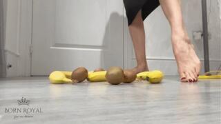 Crushing Bananas and kiwis (voice)