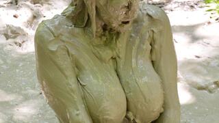 Rockell, Messy in Deep Clay